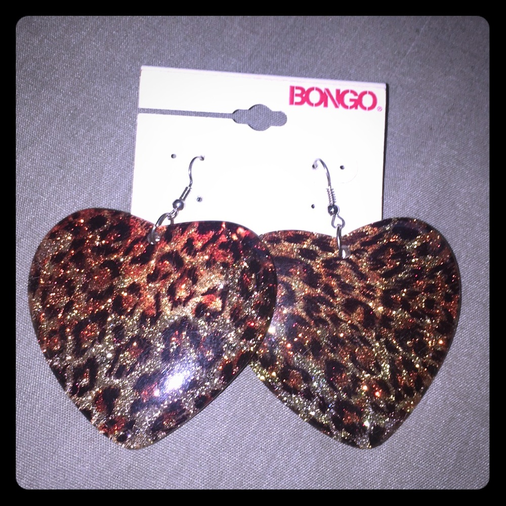 BONGO Glitter Leopard Heart Earrings
